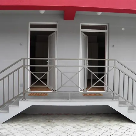 Zmajevo Gnezdo 021 Bed & Breakfast *