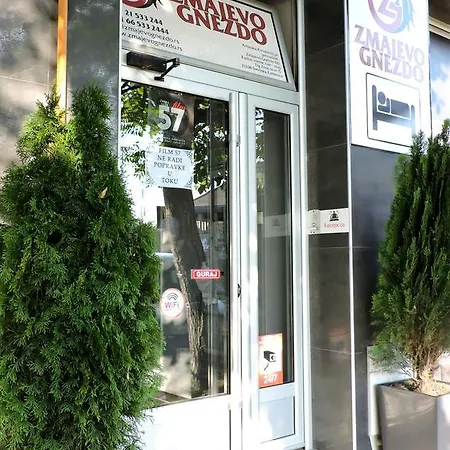 فندق مبيت وإفطار Zmajevo Gnezdo 021 4*