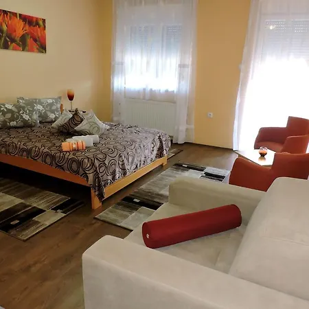 Oda ve Kahvaltı Zmajevo Gnezdo 021 4*