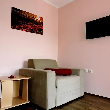 Zmajevo Gnezdo 021 4* Sremska Kamenica