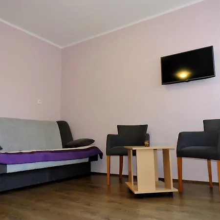 Zmajevo Gnezdo 021 4* Sremska Kamenica