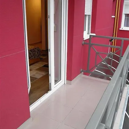 Zmajevo Gnezdo 021 4* Sremska Kamenica