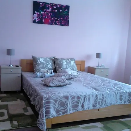 فندق مبيت وإفطار Zmajevo Gnezdo 021