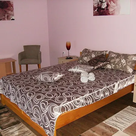 Oda ve Kahvaltı Zmajevo Gnezdo 021